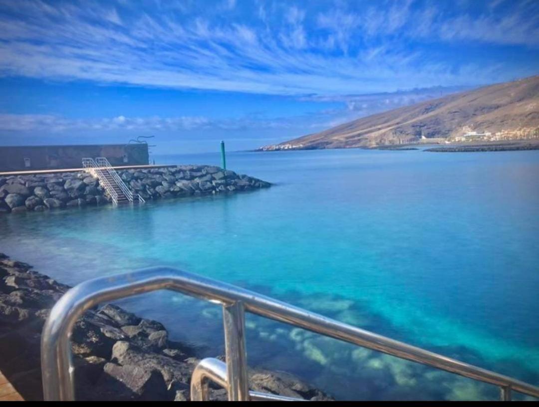 Piso Nuevo En El Puertito De Gueimar Al Lado Del Mar Realizamos Servicio De Excursiones Con Guia Puertito de Guimar Luaran gambar
